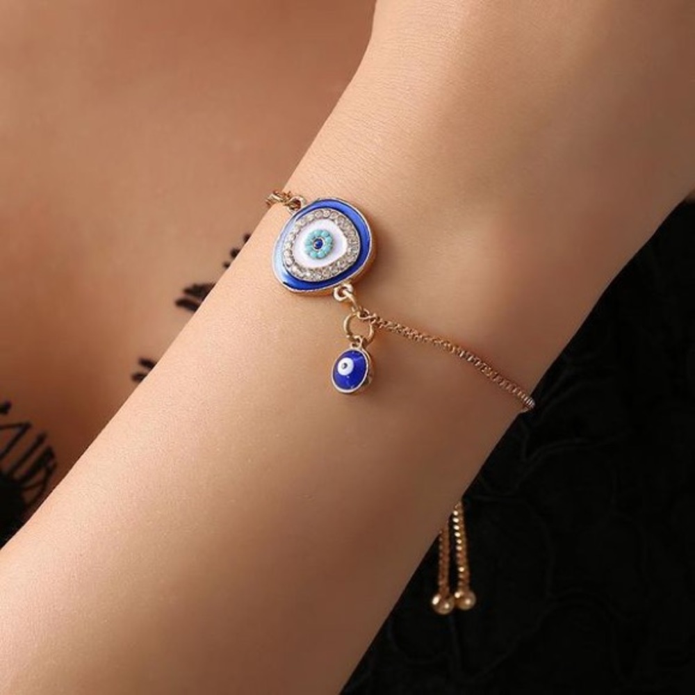 Evil eye dainty gold bracelet